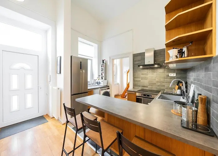 Shining Bright Two Bedroom Next To Andrassy Ave
