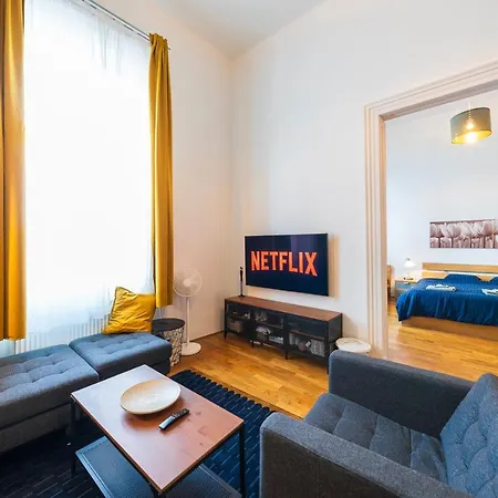 Apartamento Shining Bright Two Bedroom Next To Andrassy Ave *