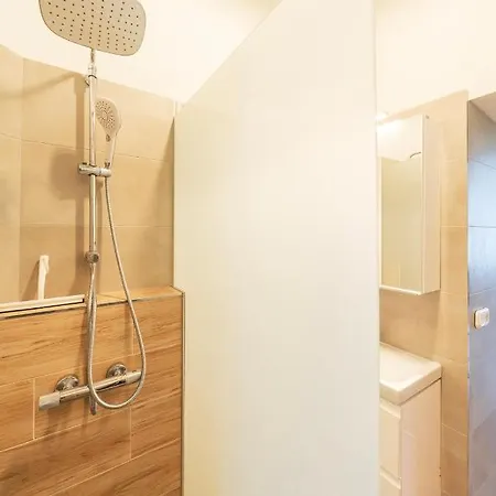 Apartament Shining Bright Two Bedroom Next To Andrassy Ave Budapeszt