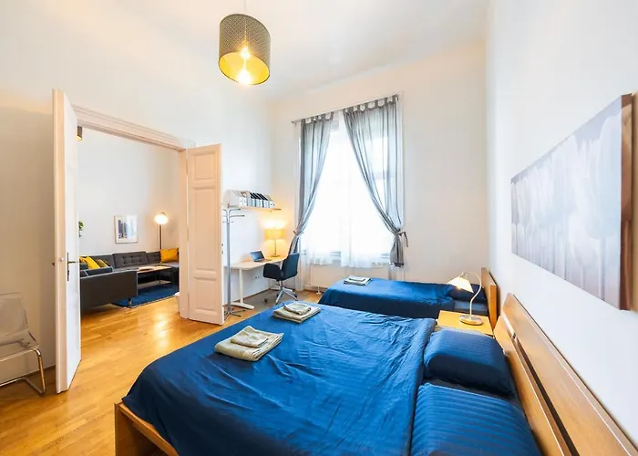 شقة Shining Bright Two Bedroom Next To Andrassy Ave *